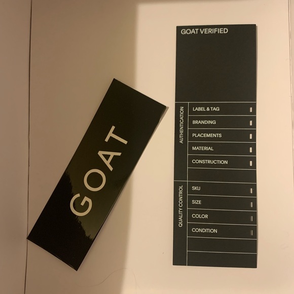 Disney x Stan Smith “Mickey Mouse Comic Strip” - Size 10 mens shoe - Picture 11 of 13